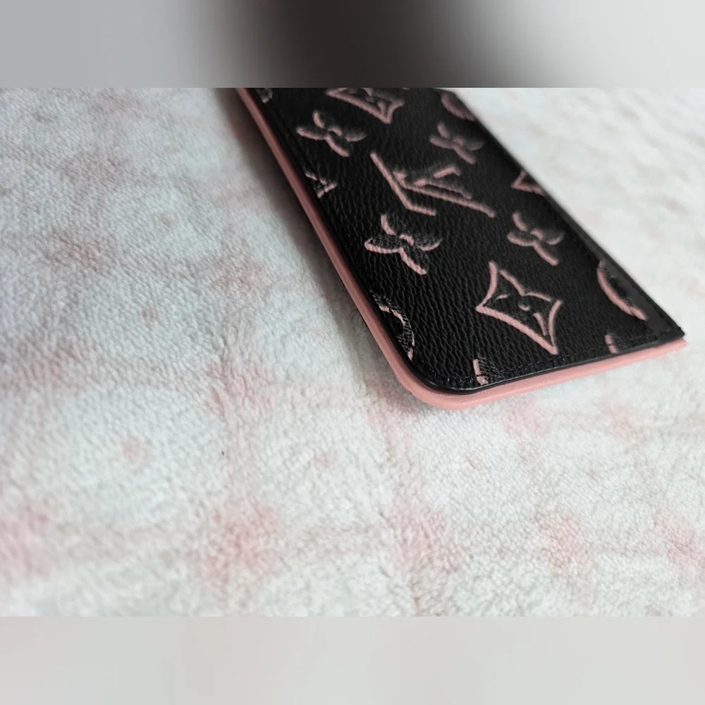 Louis Vuitton Porto Cult Side Up Card Case – Black/Pink Monogram (BNIB)